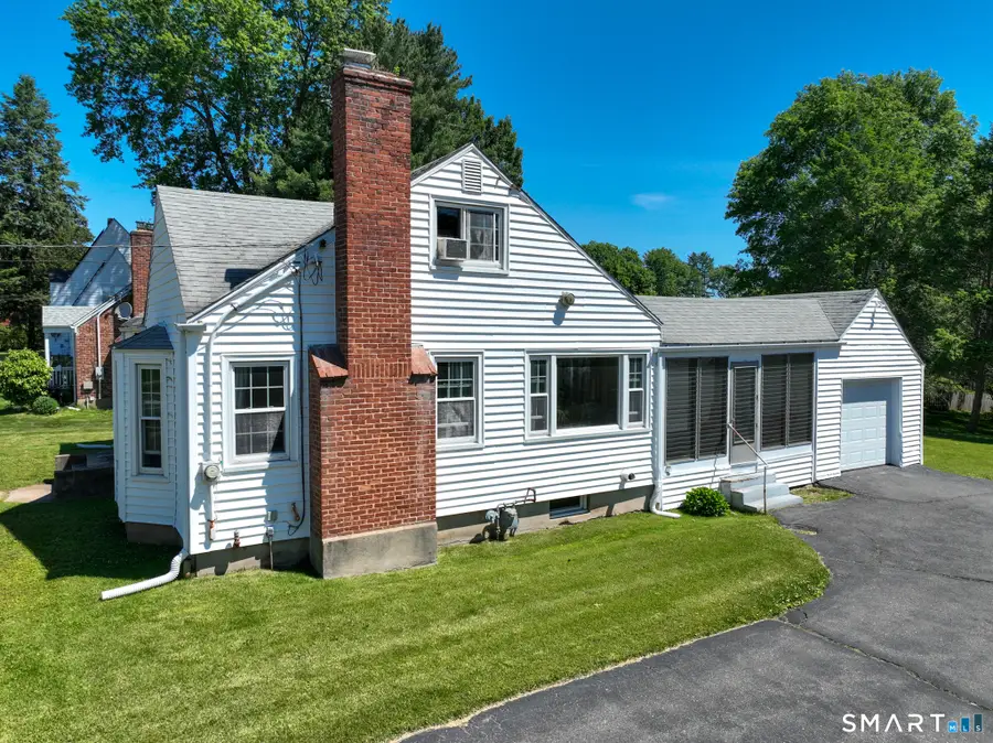 564 Willard Avenue, Newington, CT 06111 - #3