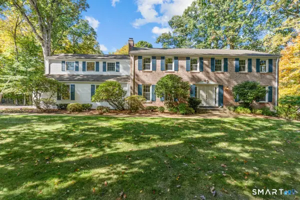 23 Peaslee Hill, West Hartford, CT 06117