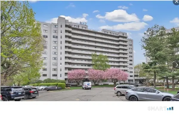 3200 Park Avenue #11E1, Bridgeport, CT 06604