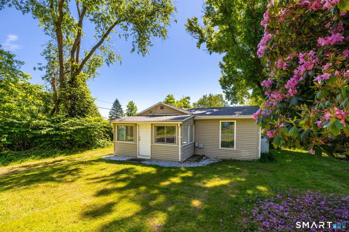 1 West Boulevard, East Hampton, CT 06424 - #1