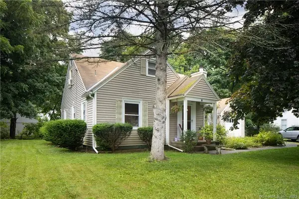 22 Walton Street, Salisbury, CT 06039