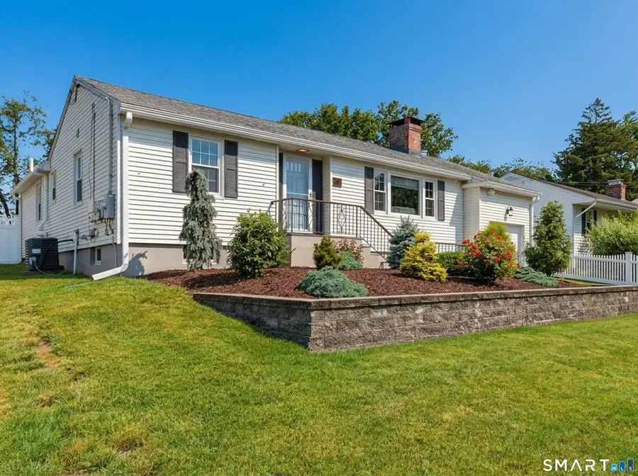 85 Knollwood Road, West Hartford, CT 06110 - #3