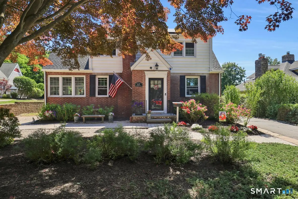 17 Trumbull Place, North Haven, CT 06473 - #1