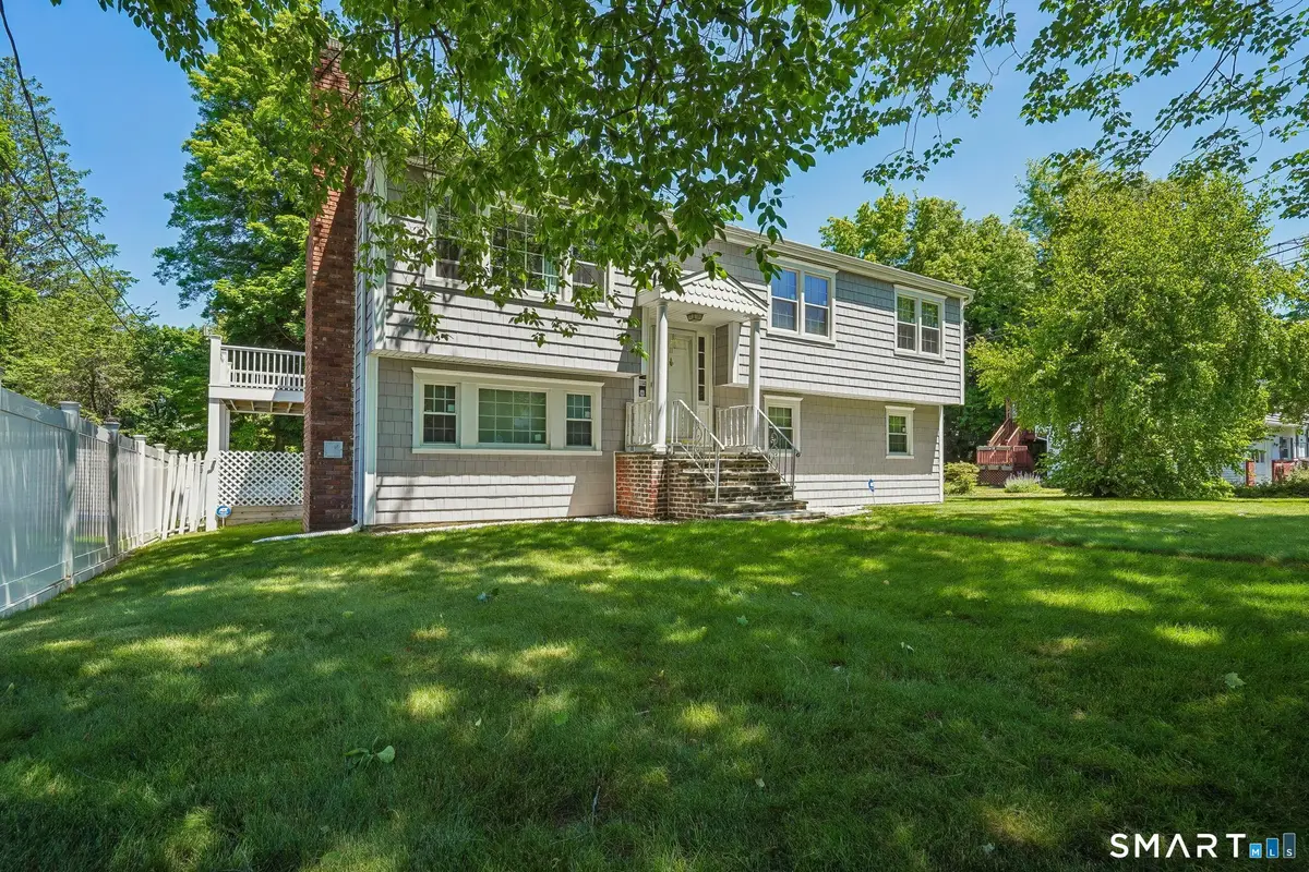 11 Stuart Drive, Old Greenwich, CT 06870 - #1