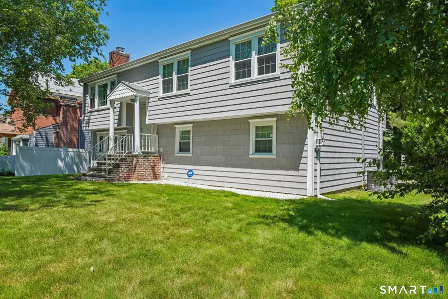 11 Stuart Drive, Old Greenwich, CT 06870 - #2