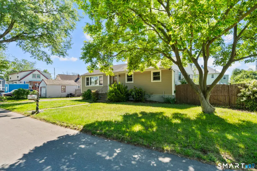 215 Wellington Street, Stratford, CT 06615 - #2