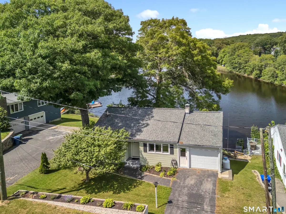 8 Cove View Drive, Quaker Hill, CT 06375 - #1