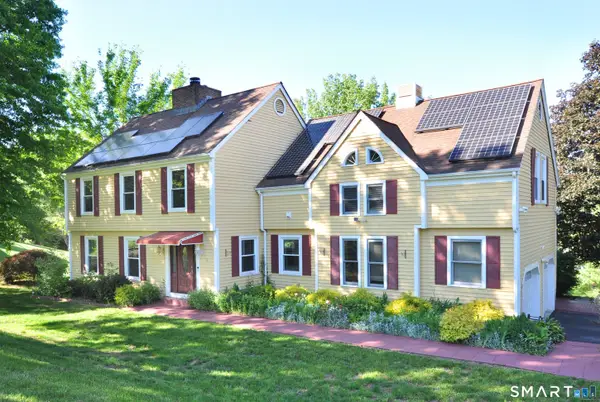 10 Breezy Knoll Drive, Bloomfield, CT 06002