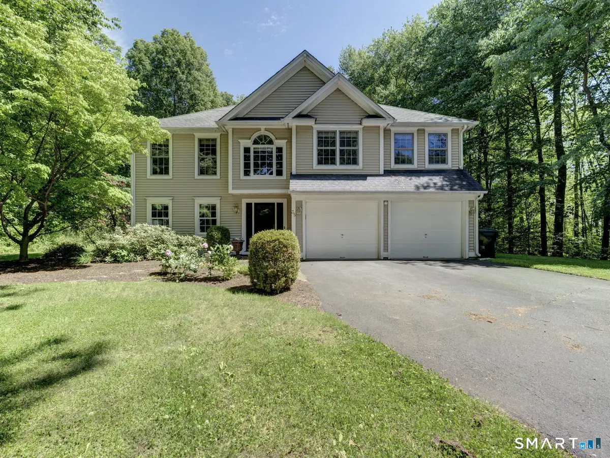 35 Woodsedge Court, Berlin, CT 06037 - #1