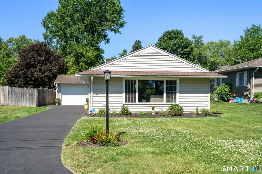31 Cowan Street, Suffield, CT 06078 - #2