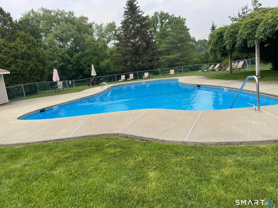594 Mountain Road #D, West Hartford, CT 06117 - #3