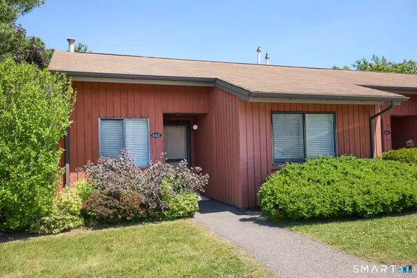442 Asbury Ridge #442, Shelton, CT 06484