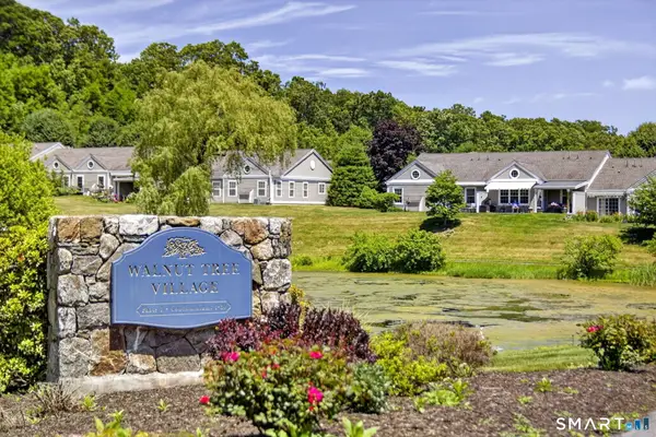 128 Louis Hill Road #128, Newtown, CT 06482