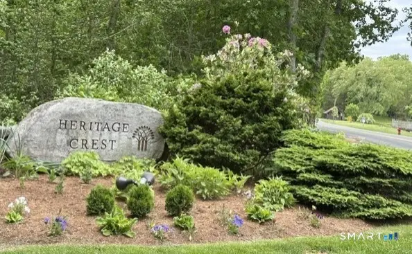18 Heritage Crest #D, Southbury, CT 06488