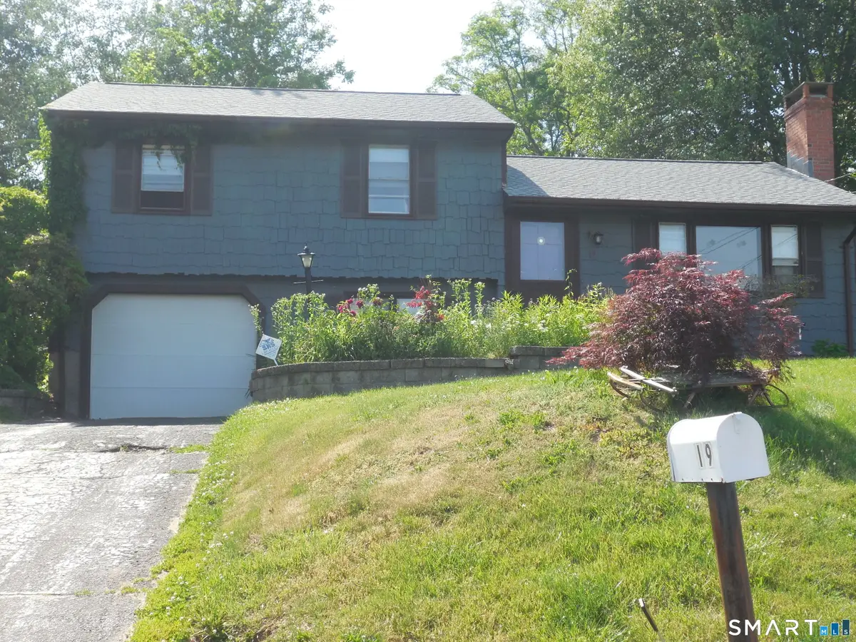 19 Winthrop Boulevard, Cromwell, CT 06416 - #1