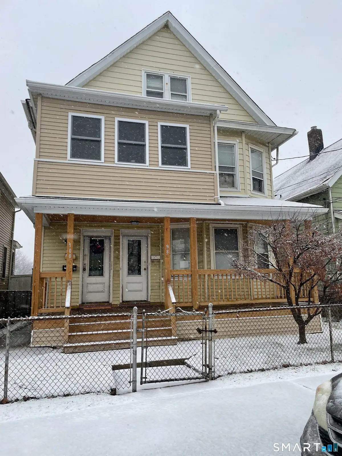 98-100 Carroll Avenue, Bridgeport, CT 06608 - #1