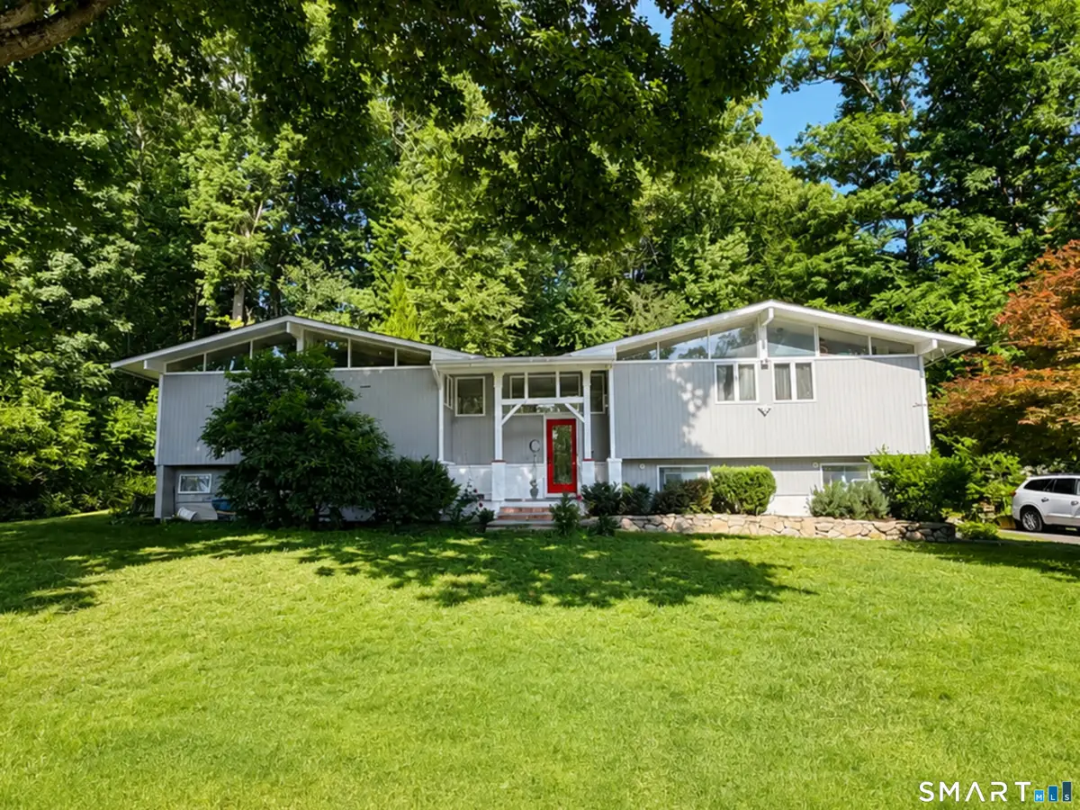 1 Bayberry Drive, Brookfield, CT 06804 - #1