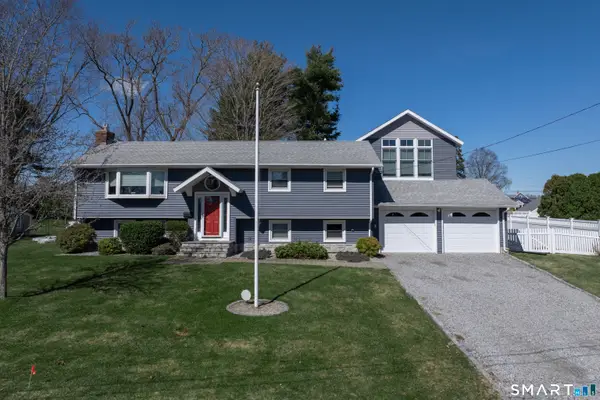 24 Indian Drive, Clinton, CT 06413