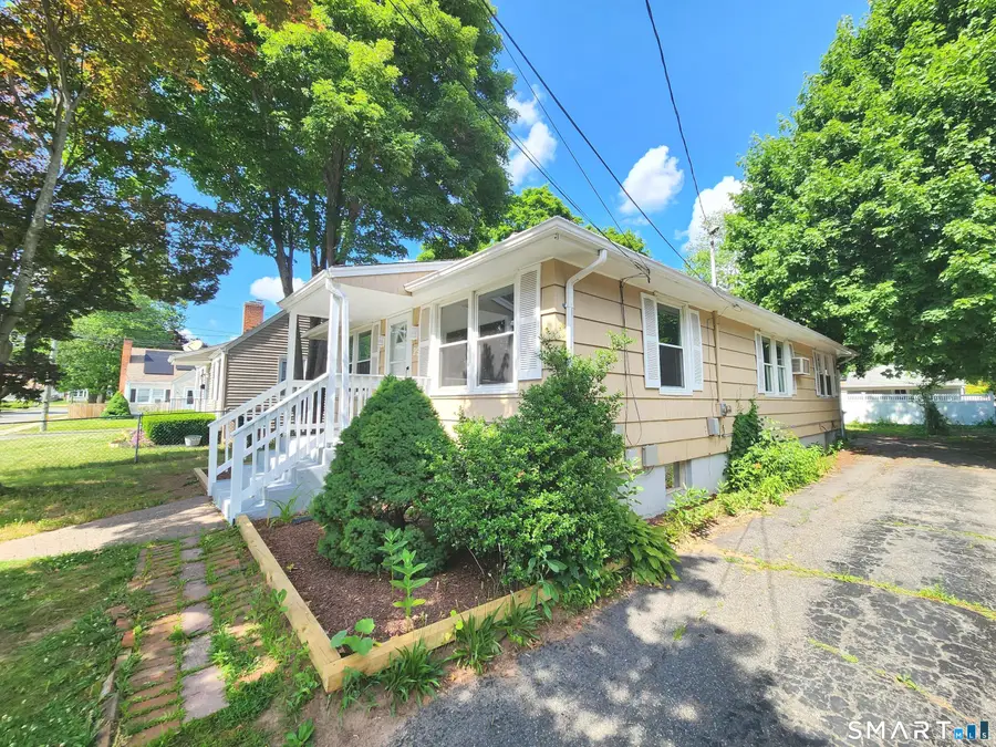 29 Palm Street, Manchester, CT 06040 - #3