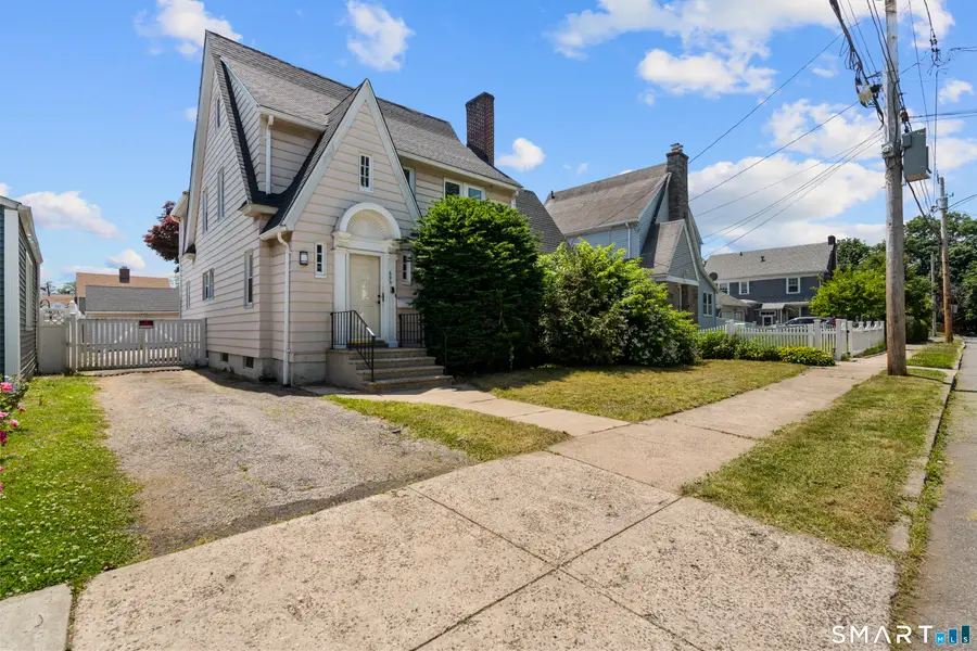 695 West Taft Avenue, Bridgeport, CT 06604 - #2