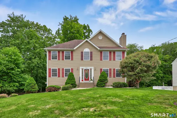 30 Bridle Trail Drive, Naugatuck, CT 06770
