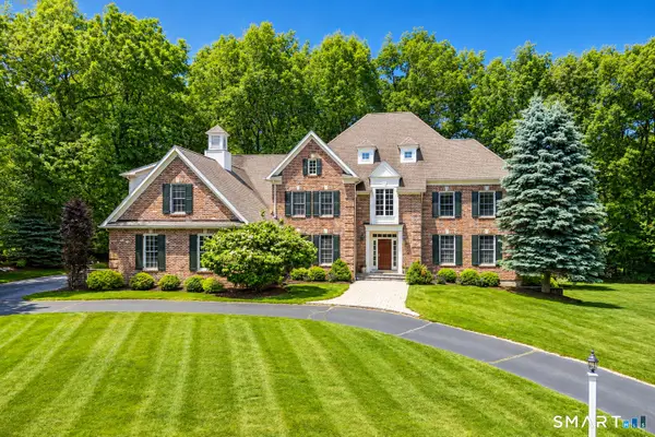 14 Scarborough Drive, Avon, CT 06001
