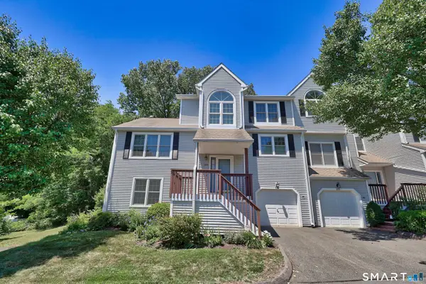 156 Morningside Court #156, Shelton, CT 06484