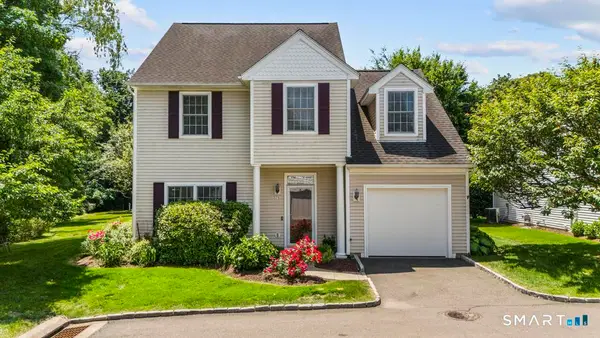78 Village Court #78, Wilton, CT 06897