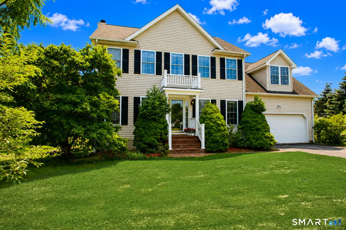 4 Meadow Road, Newtown, CT 06470 - #1