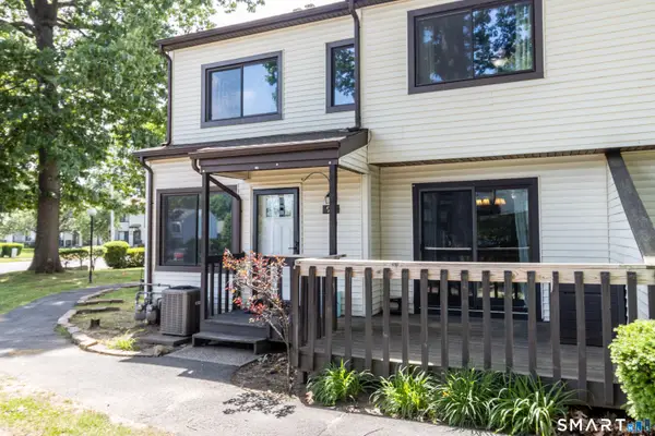 94 Cottonwood Road #94, Newington, CT 06111