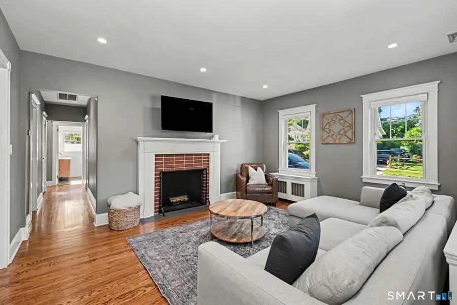 158 Courtland Hill Street, Stamford, CT 06906 - #3