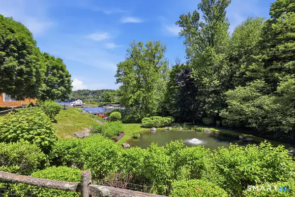 16 Hayestown Road #A101, Danbury, CT 06811