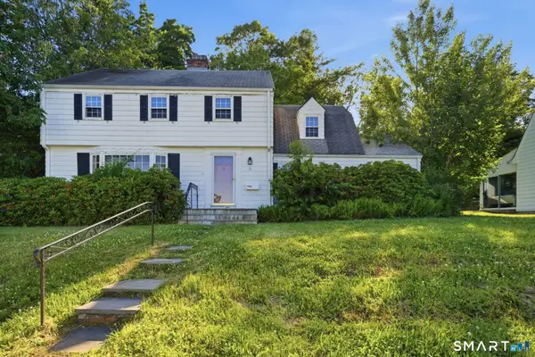 11 Paxton Road, West Hartford, CT 06107