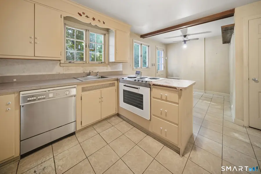 11 Paxton Road, West Hartford, CT 06107 - #2