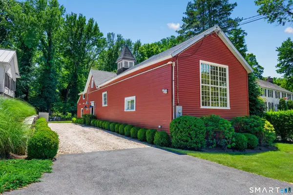 253 Tokeneke Road, Darien, CT 06820