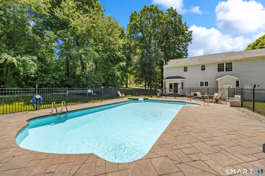 11 Coachlight Circle, Prospect, CT 06712 - #2