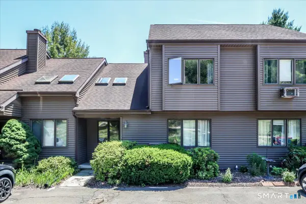 23 Twin Oaks #23, New Milford, CT 06776