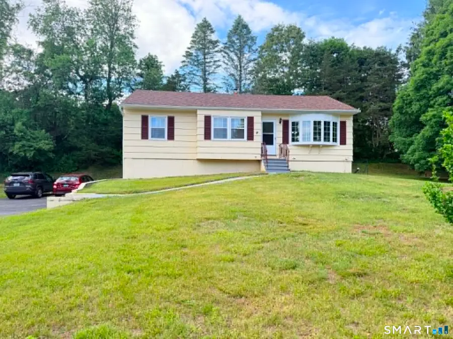 4 Cherry Heights Terrace, Newtown, CT 06482 - #2