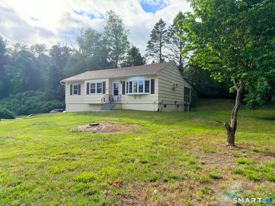 4 Cherry Heights Terrace, Newtown, CT 06482 - #3