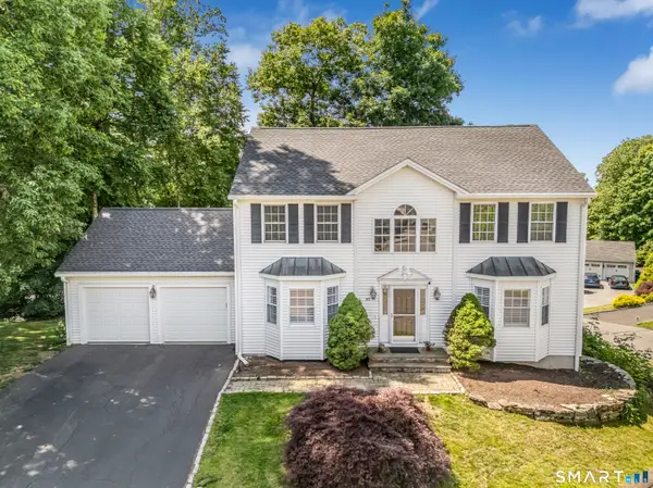 85 Old Colony Road #85, Monroe, CT 06468