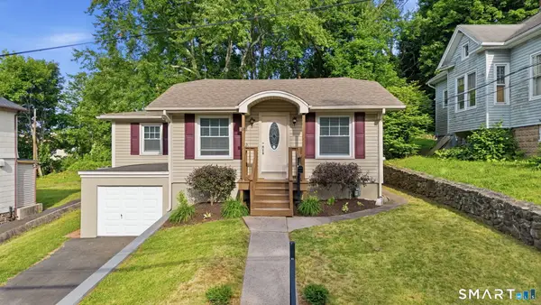 118 Columbus Avenue, Meriden, CT 06451