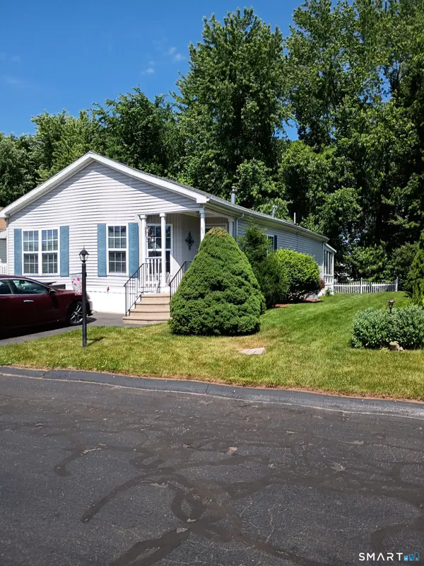 23 Laurel Circle, East Windsor, CT 06088