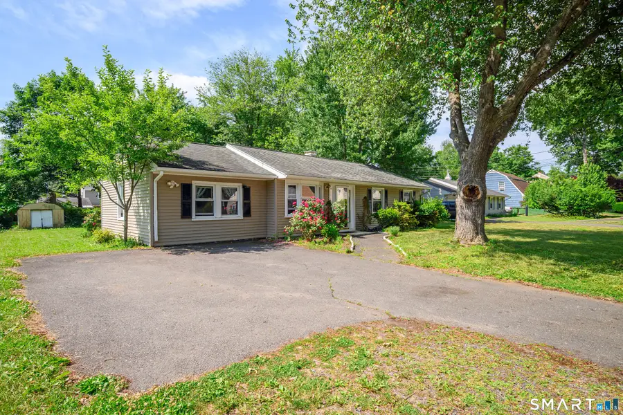 28 Hickory Street, Danbury, CT 06810 - #3