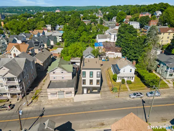 49 Hill Street, Waterbury, CT 06704