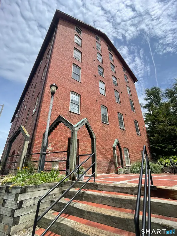 65 West Street #103, New Milford, CT 06776