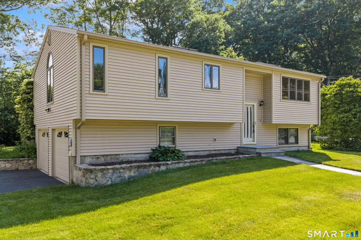 3 Hawley Drive, Ansonia, CT 06401 - #1