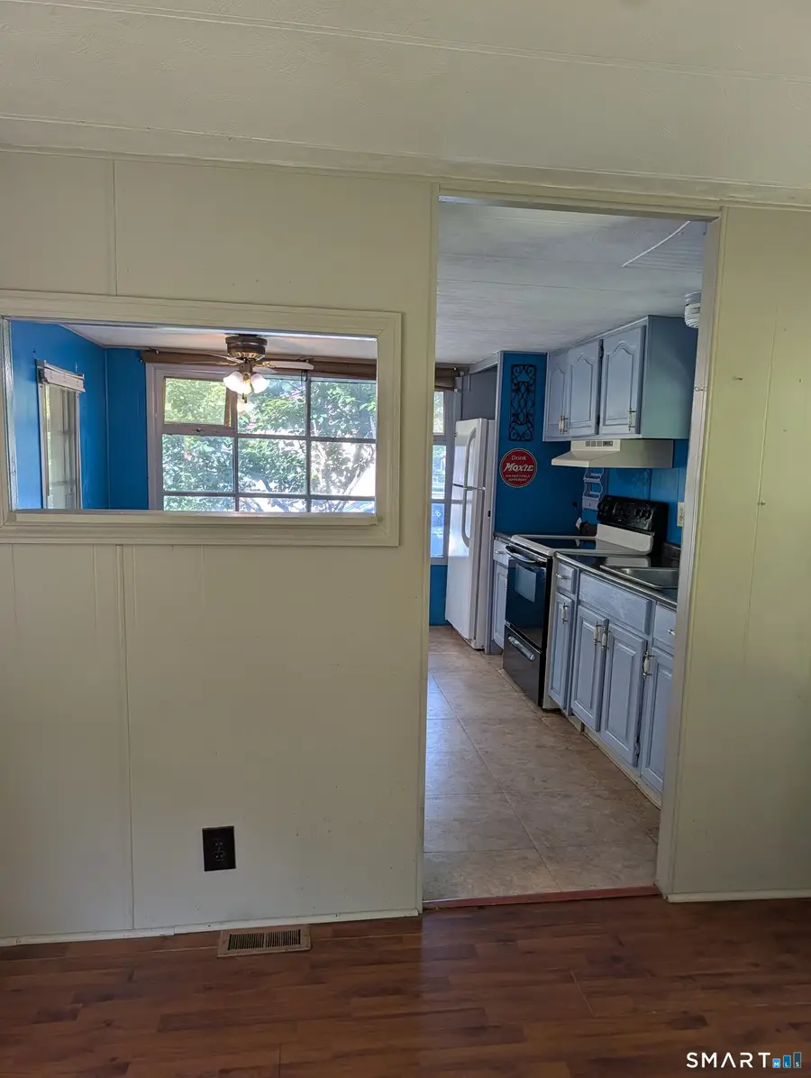 32 Breezy Lane, Quinebaug, CT 06262 - #3