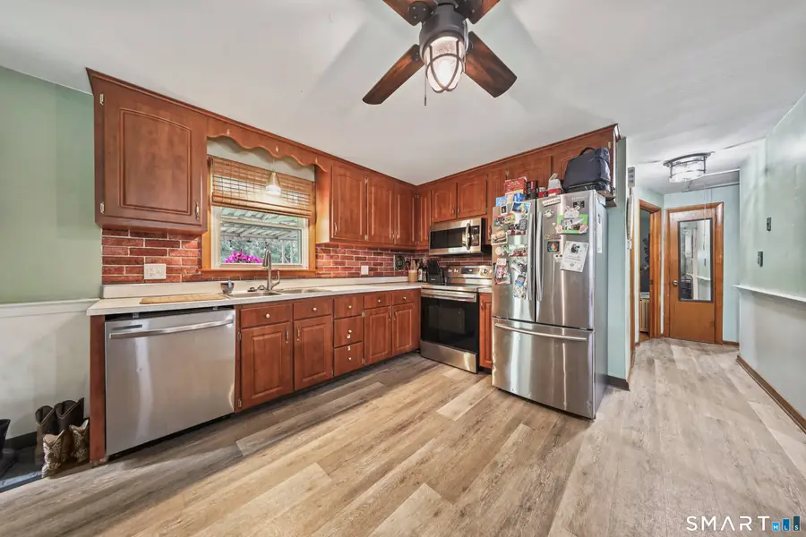 21 Holt Street, Terryville, CT 06786 - #3