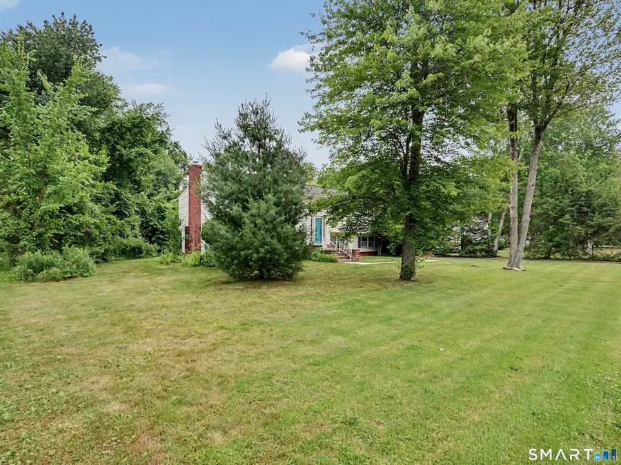 5 Leighton Court, North Haven, CT 06473 - #3