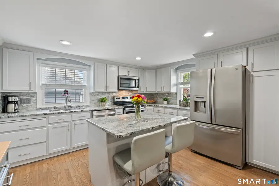 186 Cedar Street, Newington, CT 06111 - #3